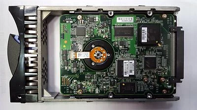 NEW IBM 40K1025 300GB 3.5" 10k RoHS HS SCSI Drive,  39R7312, 26K5823, 17R6325   - Image 1 of 3