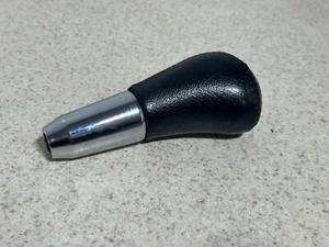 04-08 NISSAN MAXIMA AUTOMÁTICO A/T PALANCA DE CAMBIOS CUERO NEGRO OEM - Imagen 1 de 3