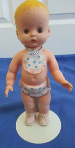 Bambola vintage 1959 Squeak Boy 10" gomma con supporto Edward Mobley non funziona - Foto 1 di 17