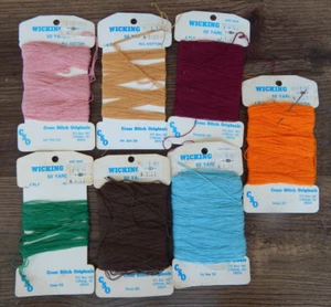 Lote de 7 hilos de punto de cruz multicolor con agujas de hilo absorbente - Imagen 1 de 5