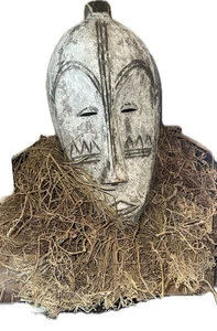 Lega Bwami Society Mask with Raffia Congo - Picture 1 of 2