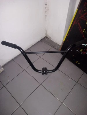BMX Handlebars With Grips 27 Inches Wide 7 Rise  - Image 1 of 4