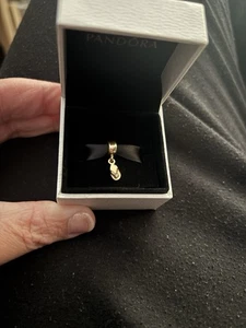 Pandora 14ct Solid Gold RARE Retired Diamond Sandal Charm - Picture 1 of 7