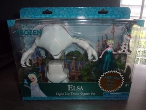 Juego de figuras de vestir Disney Frozen Elsa Light Up NUEVO - Imagen 1 de 2