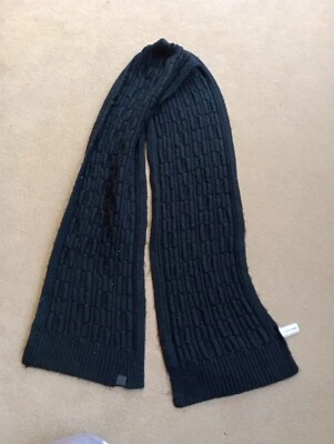 Calvin Klein Hombres Unisex Tejido Acanalado Invierno Bufanda Negro Rectangular Logo Grueso Foto 1 de 4