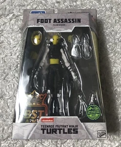 New TMNT BST AXN Foot Assassin Yellow Figure LE Collectors Card Loyal Subjects 1 - Picture 1 of 5