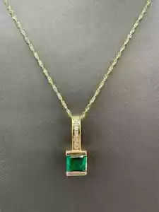 2Ct Princess Cut Emerald Solitaire Pendant 14K Yellow Gold Finish 18" Free Chain - Picture 1 of 5