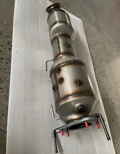 Diesel Catalytic Converter 68296341AE DPF For 2019-2024 Dodge Ram 2500 3500 6.7L - Picture 1 of 10