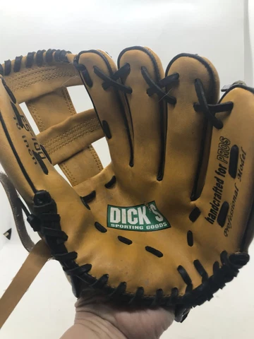 Dicks Stadium Giveaway Kids  Glove Pittsburgh Pirates FS 100 10 inch Power Bolt Cover