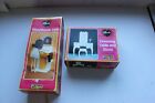 Vintage Sindy Doll Wasbassin /Dressing Table  Furniture Lot + Card !