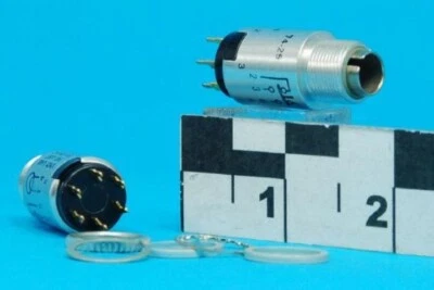 Dialco/Dialight - 513-0308-604 - Switch, Illuminated. Push Button Base. New. - Image 1 of 4