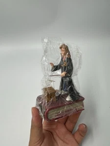 Figurina narratore Hermione Granger Enesco Harry Potter 823619 NUOVA - Foto 1 di 6