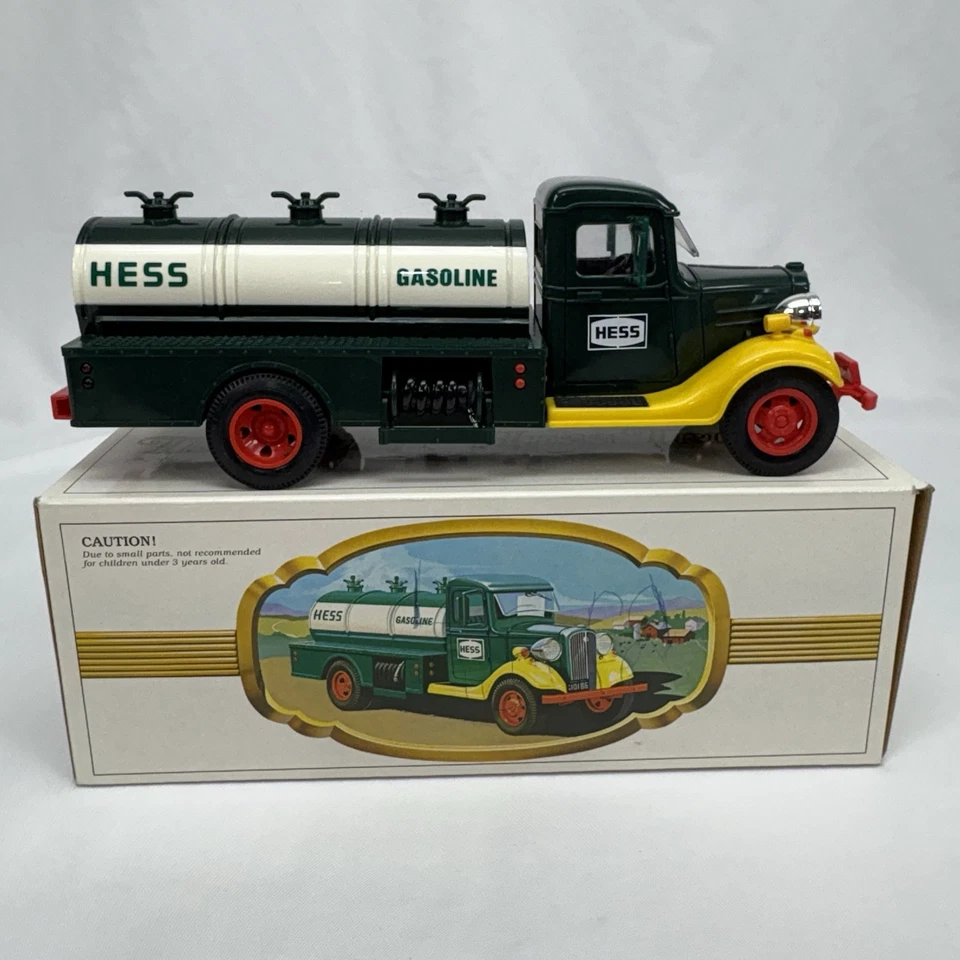 "Hess ""First Hess Truck"" винтажный 1982 новый в отличном состоянии фары работают" - Изображение 1 из 4