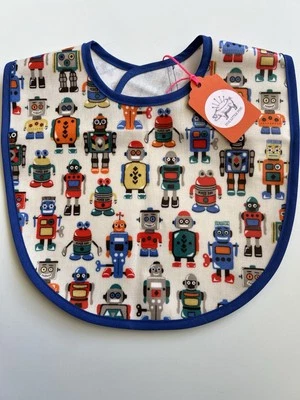 Cath Kidston Robots Bebé Niño Limpio Babero Gancho Lazo Ajustable H/hecho Raro Foto 1 de 4