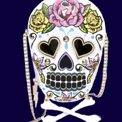 Bandolera Betsey Johnson - Kitsch Rose-N-Bones/Sugar Skull - BJ32240F -NUEVA CON ETIQUETAS - $88 Foto 1 de 4