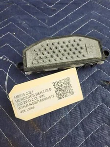 Blower Motor Resistor Used OEM 2021 MERCEDES GLB250 A2479061901 2020 2022 - 2024 - Picture 1 of 4