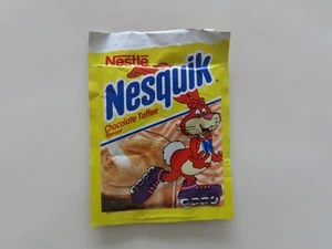 Envoltura dulce sellada completa con sabor caramelo chocolate Nestlé Nesquick 1996 de colección - Imagen 1 de 5