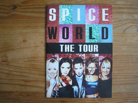 SPICE GIRLS -ORIGINAL HAND-SIGNED SPICEWORLD TOUR PROGRAMME 1998 SIGNED BY ALL 5 Cover