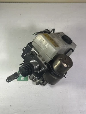 Cilindro maestro de refuerzo de bomba de freno ABS Toyota 4Runner 2001-2002 OEM 47210-35040 Foto 1 de 4