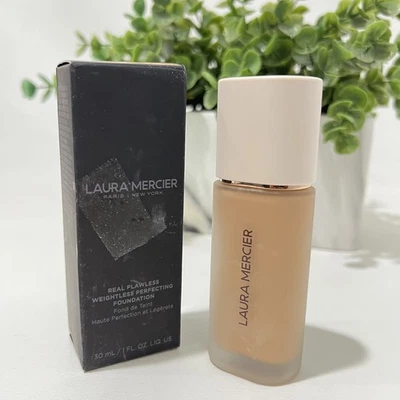 Laura Mercier Real Flawless Weightless Perfecting Foundation - 3N2 CAMEL - - Image 1 of 4