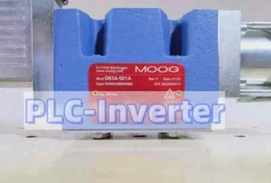 Servoválvula nueva R40KO2M0NSM2 D634-501A R40KO2M0NSM2 D634-501A - Imagen 1 de 2