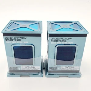 2 Mystery Crates 2024 Disney Park Star Wars Galaxy Edge Droid Depot Factory 2.0 - Foto 1 di 3