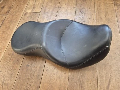 Harley Davidson Dyna Street Bob 2007 FXDB asiento doble confort/turismo Foto 1 de 4