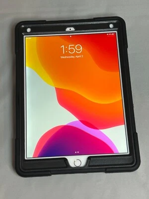 Apple iPad Air 2 9.7in - 32GB - (WIFI + Cellular) - Unlocked - Image 1 of 2