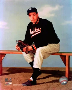Joe DiMaggio New York Yankees Licensed 8 X 10 Photo AADK037 - Picture 1 of 1
