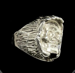 ANILLO CALAVERA GÓTICA MOTERA PLATA ESTERLINA #22G200020 - Imagen 1 de 4