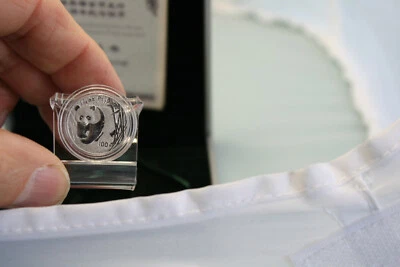 CHINA Platinum 100 Yuan 2002, Panda 20th Anniversary, PROOF with Box @ COA!! - Image 1 of 4