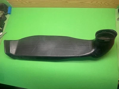 1888237 18882370 1888231 BMW 3 Air Pipe - Image 1 of 4