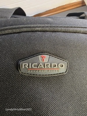 Bolso de Viaje Ricardo Beverly Hills Essentials Super Tote Multi Compartimento Negro Foto 1 de 4