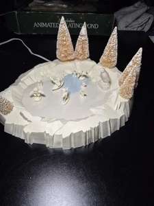 Snowbabies Animated Skating Pond In Original Box - Picture 1 of 15