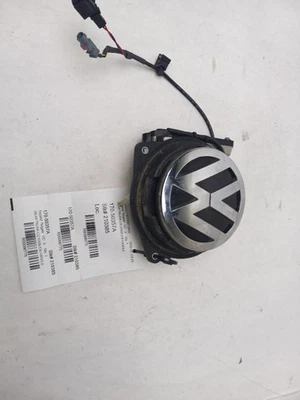 ALÇA EMBLEMA TAMPA DO PORTA-MALAS TRASEIRA compatível com VOLKSWAGEN CC 2009 - 2012 FABRICANTE DE EQUIPAMENTO ORIGINAL - Imagem 1 de 4