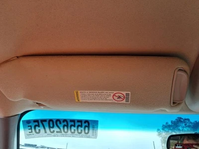 Driver Sun Visor Illuminated On-off Vanity Lamp Fits 00-02 YUKON 4779672 Foto 1 de 4