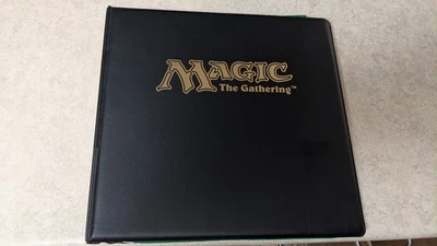 Álbum Ultra Pro 3" Magic Black con 10 fundas verdes, azules, rojas - Excelente estado Foto 1 de 4