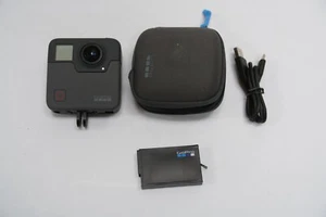 GoPro Fusion 360 with Case, charging cable and Battery SCRATCHED LENS - Picture 1 of 4