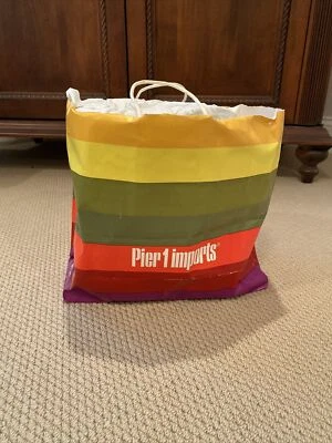 Jarrón huracán de vidrio de importación Pier 1 Foto 1 de 4