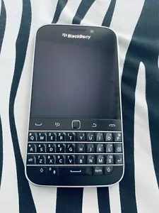 blackberry Q20 unlocked - (A CONDITION) - ON SALE SPECIAL PRICE !! - Picture 1 of 1