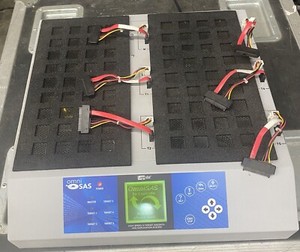 LogiCube OmniSAS5  disk clone duplicating System. Powers Up. Read Description