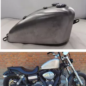 Motorcycle Petrol Gas Fuel Tank Oil Tank For Harley Dyna Unpainted Silver 10L - Foto 1 di 9