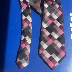 Men’s Tie 60” Pink Black Multicolor Q Brand 100% Microfiber. Handkerchief #343 - Picture 1 of 5
