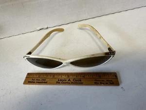Vintage 1960's Women’s Sunglasses Cat's Eye Glitter Decoration Made in France - Picture 1 of 9
