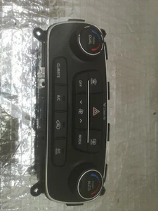 KIA Sorento Climate control unit module 972502PXXX 2014 - Picture 1 of 7