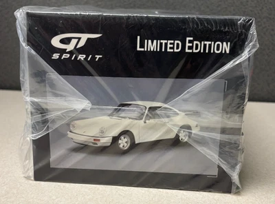 Porsche 911 (930) SC RS Coupe Grand Prix branco 1984 1:18 GT Spirit GT320 - Imagem 1 de 3