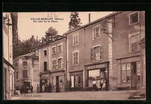 CPA Villié-Morgon, Un côté de la Place 1933 - Picture 1 of 2