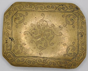 ARTISANAT LOCAL - INDONÉSIE Boucle Pandieng en laiton XIXe motifs traditionnels - Imagen 1 de 2