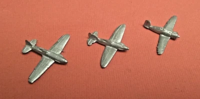  RAIDEN aeroplani militari italiani 2a G.M.. Set di 3 pezzi  in metallo fuso - Immagine 1 di 2