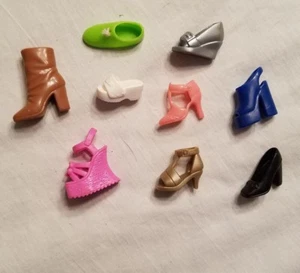 BARBIE UNMATCHED MISC SHOES BOOT FASHION AVE 1995 to 2002 PINK WHITE SNEAKER - Picture 1 of 6